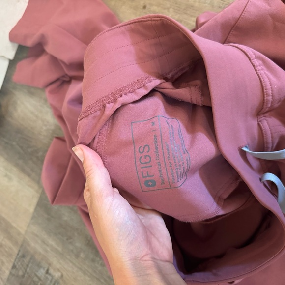 Figs Mauve Wide Leg Pants Size M - Picture 4 of 4